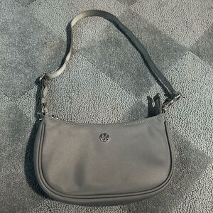 Lululemon City Essentials Mini Shoulder Bag 1L